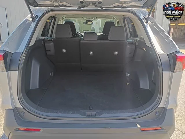 Used 2025 Silver Toyota LE image 22