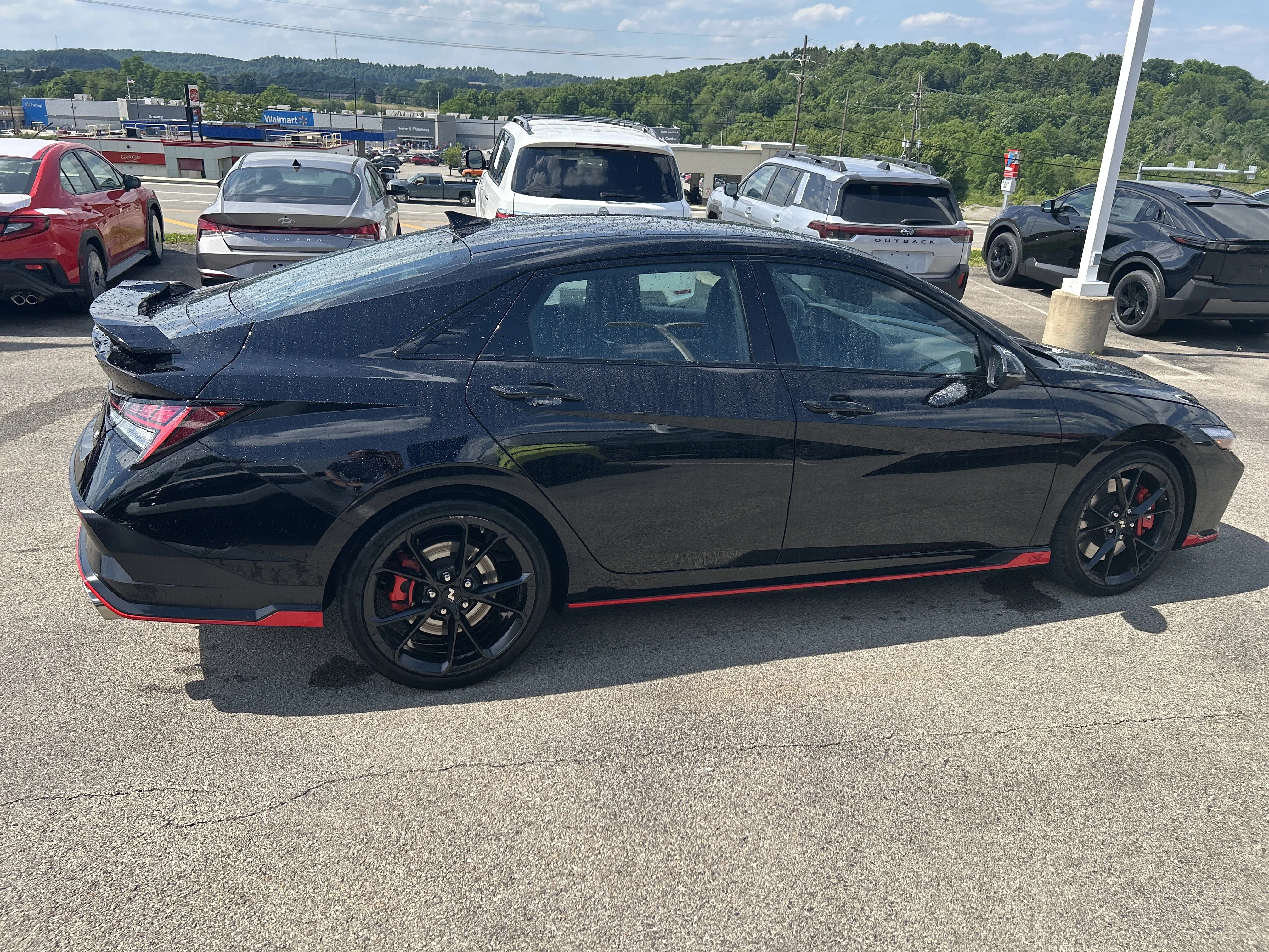 Used 2025 Abyss Black Hyundai Base image 3