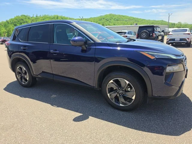 Used 2025 Deep Ocean Blue Nissan SV image 10