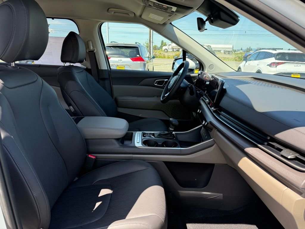 New 2026 Snow White Pearl Kia EX image 12