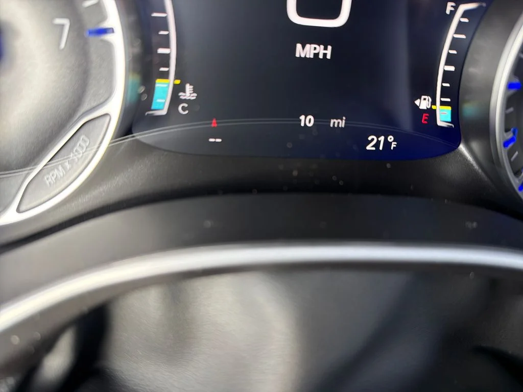 2026 Chrysler Pacifica Select - Photo 16