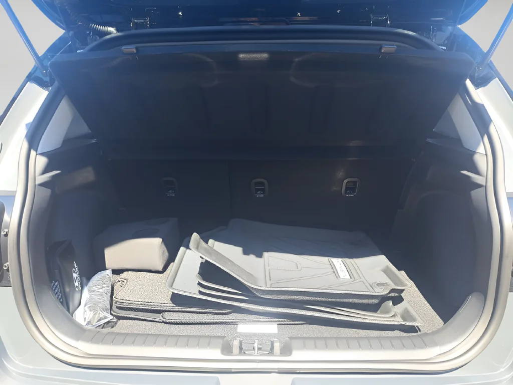 New 2026 Gray Hyundai SEL image 27