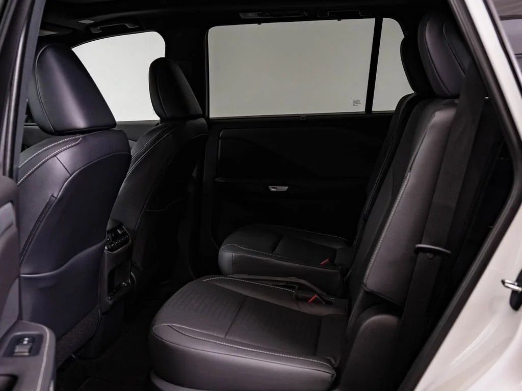 New 2026 Wind Chill Pearl Lexus PREMIUM AWD image 44