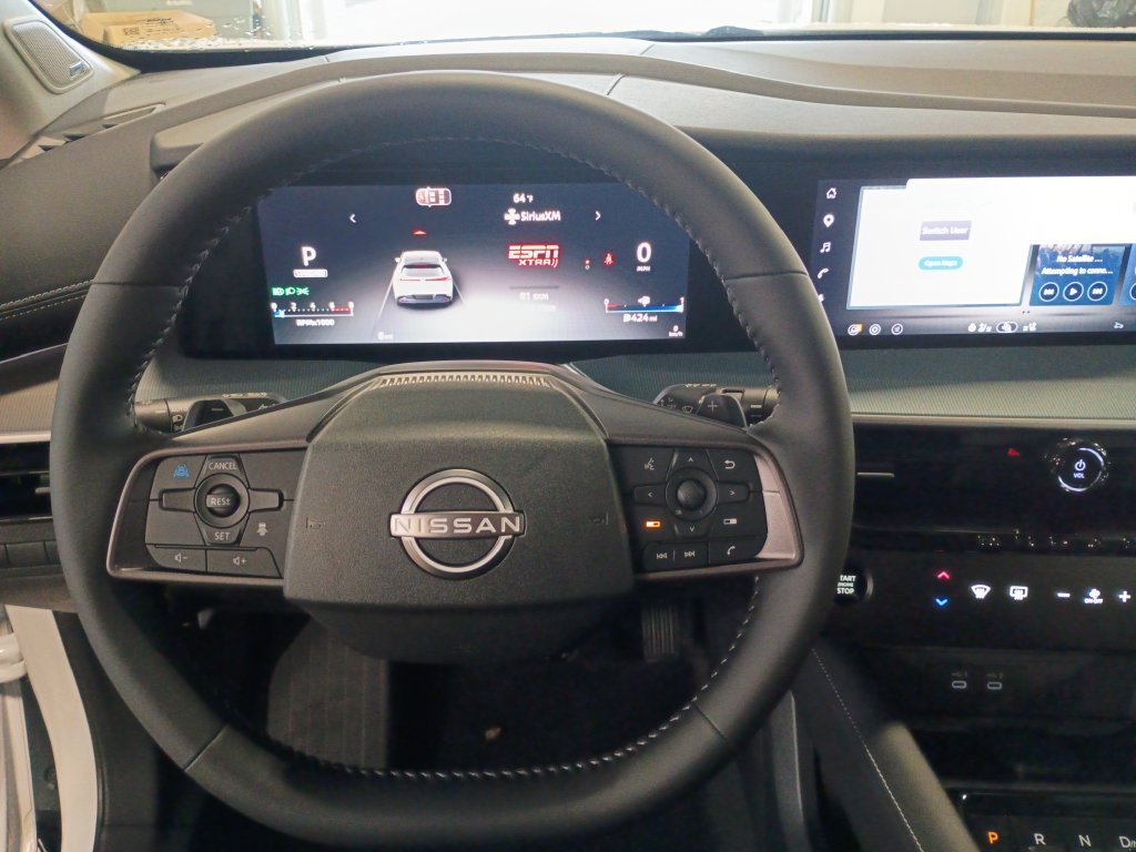 New 2027 White Nissan Platinum image 14