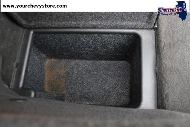 Used 2005 Machine Silver Metallic Chevrolet BASE image 20