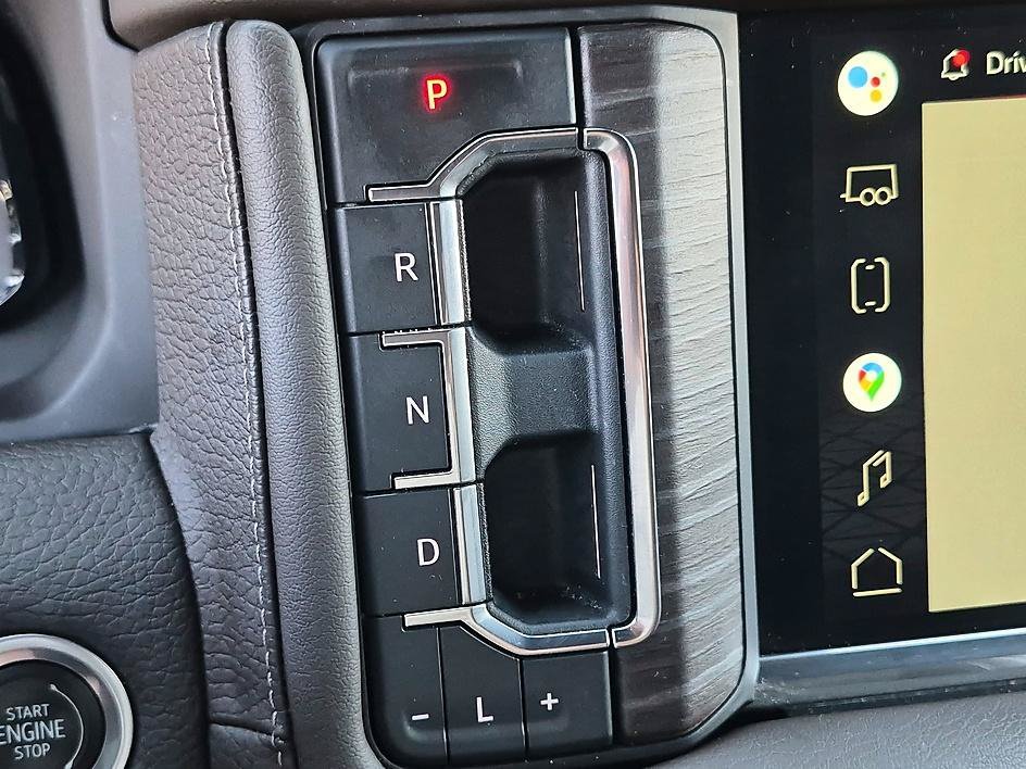 Used 2022 White Frost GMC Denali image 26