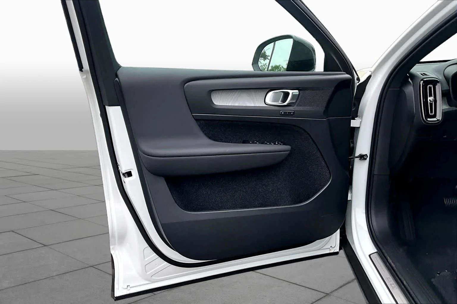 New 2026 WHITE Volvo Plus image 11
