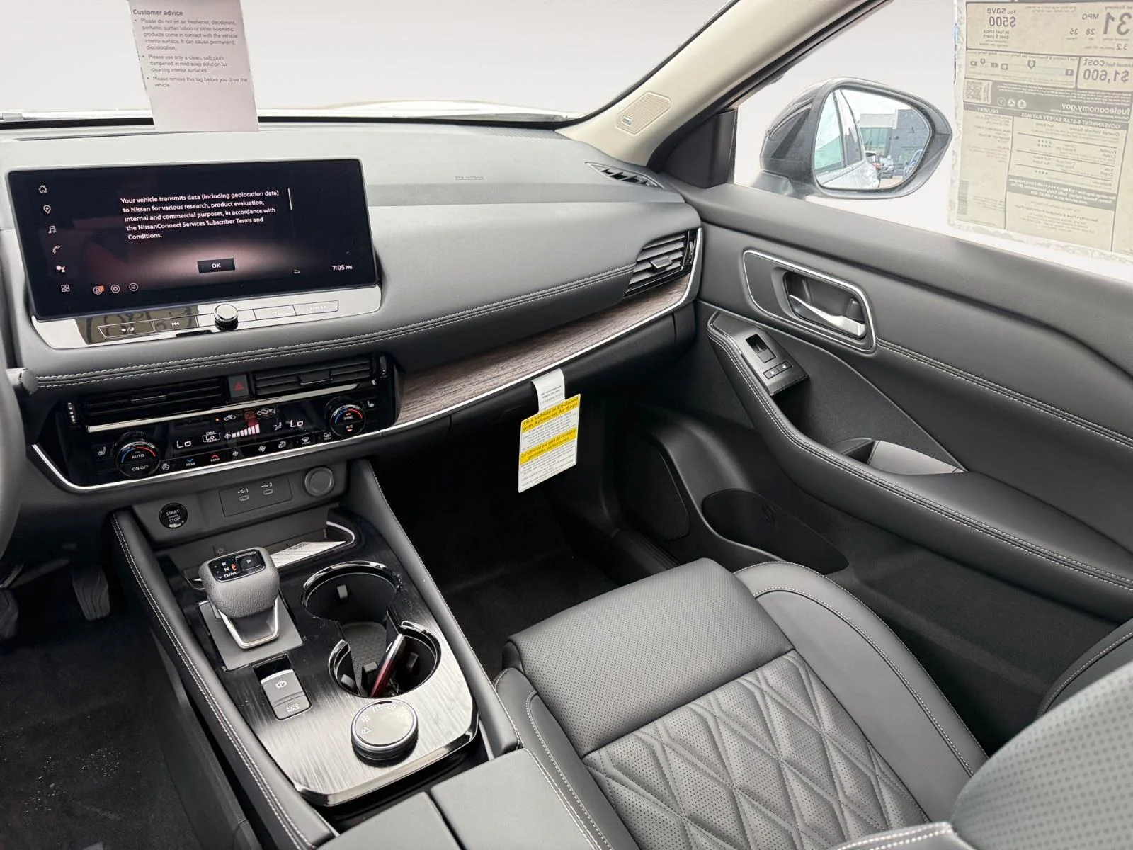 New 2026 Everest White Pearl/Super Black Nissan Platinum image 12