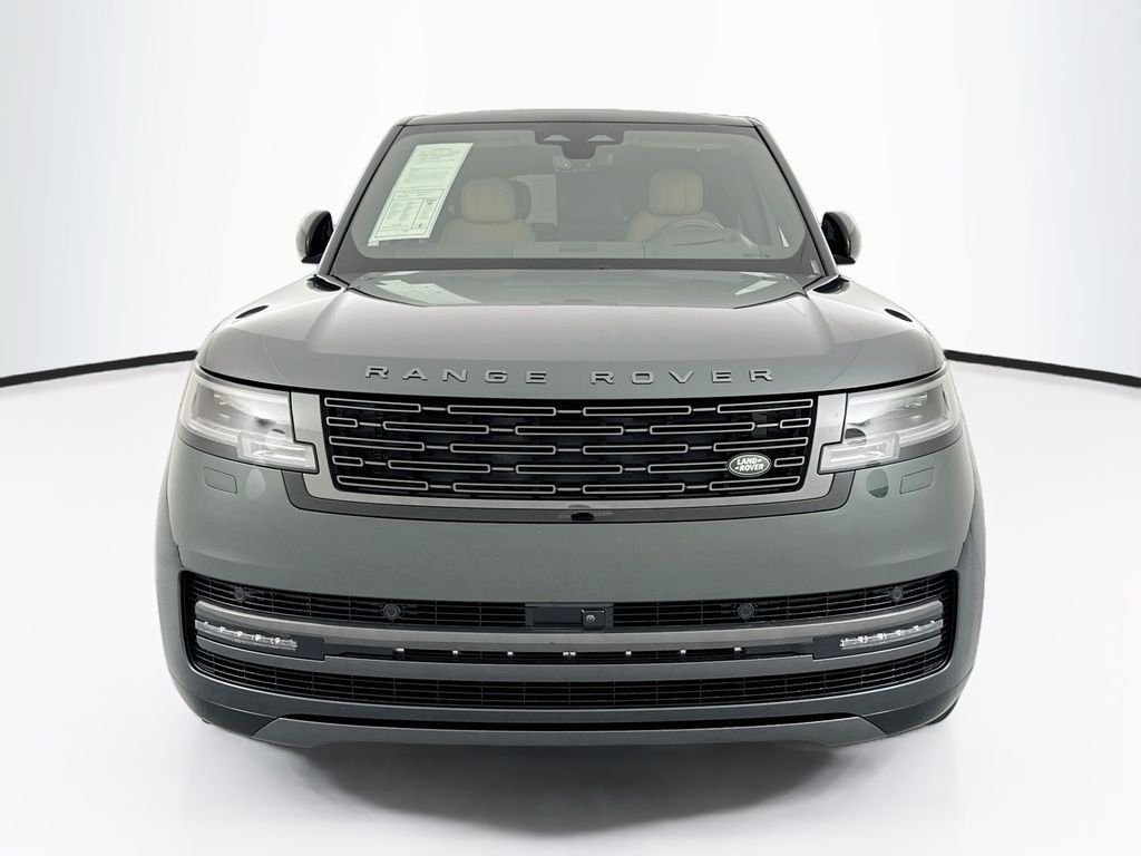 Used 2026 Green Land Rover SE image 2