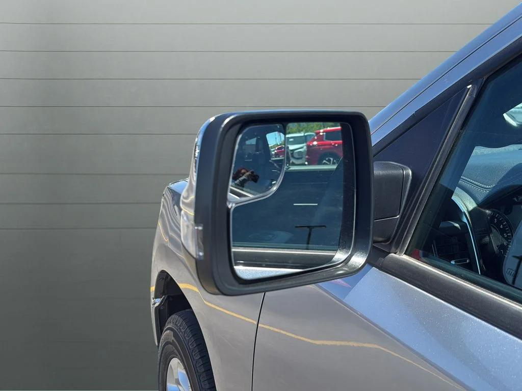 Used 2024 Silver Ram Laramie image 28