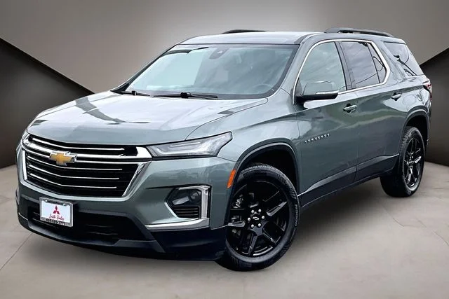 2023 Chevrolet Traverse LT