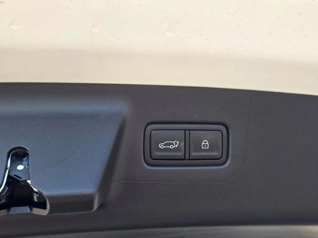 New 2026 White Hyundai SEL image 14