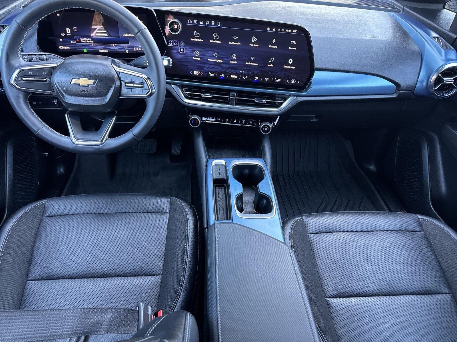 2024 Chevrolet Equinox EV LT - Photo 25