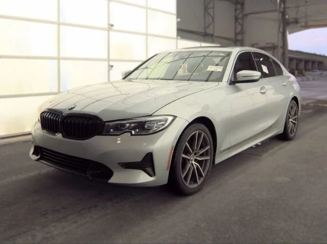 2019 BMW 3 Series 330i xDrive Sedan's photo