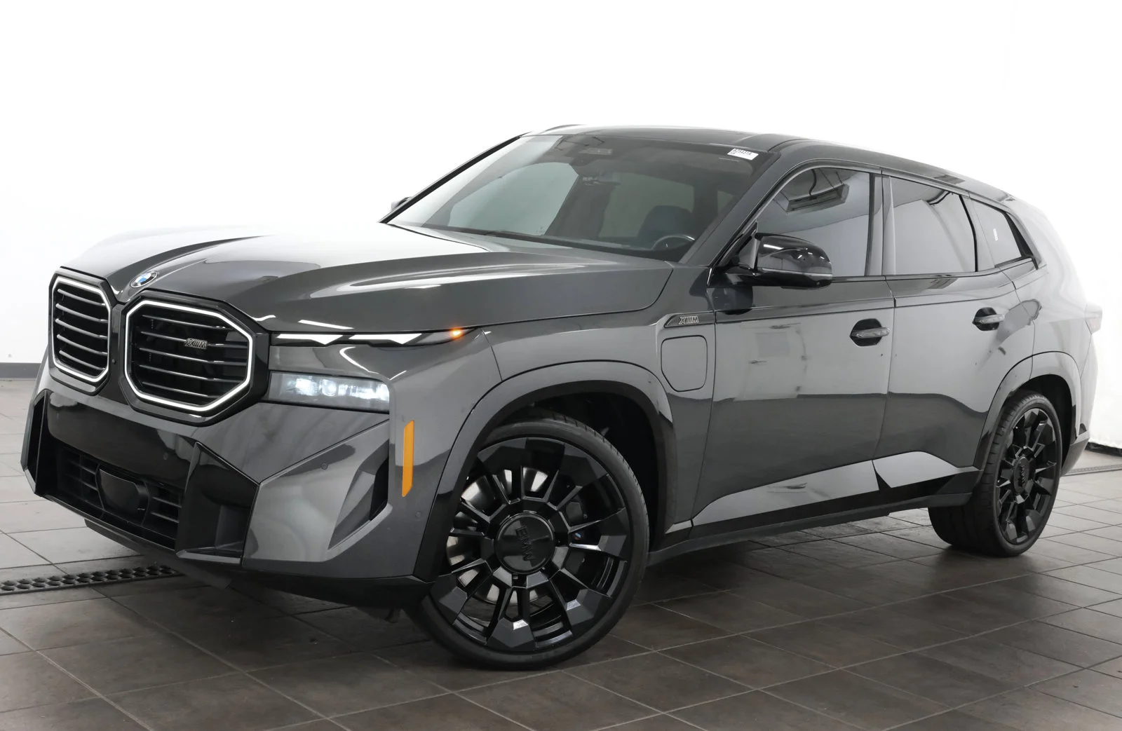 2023 BMW XM