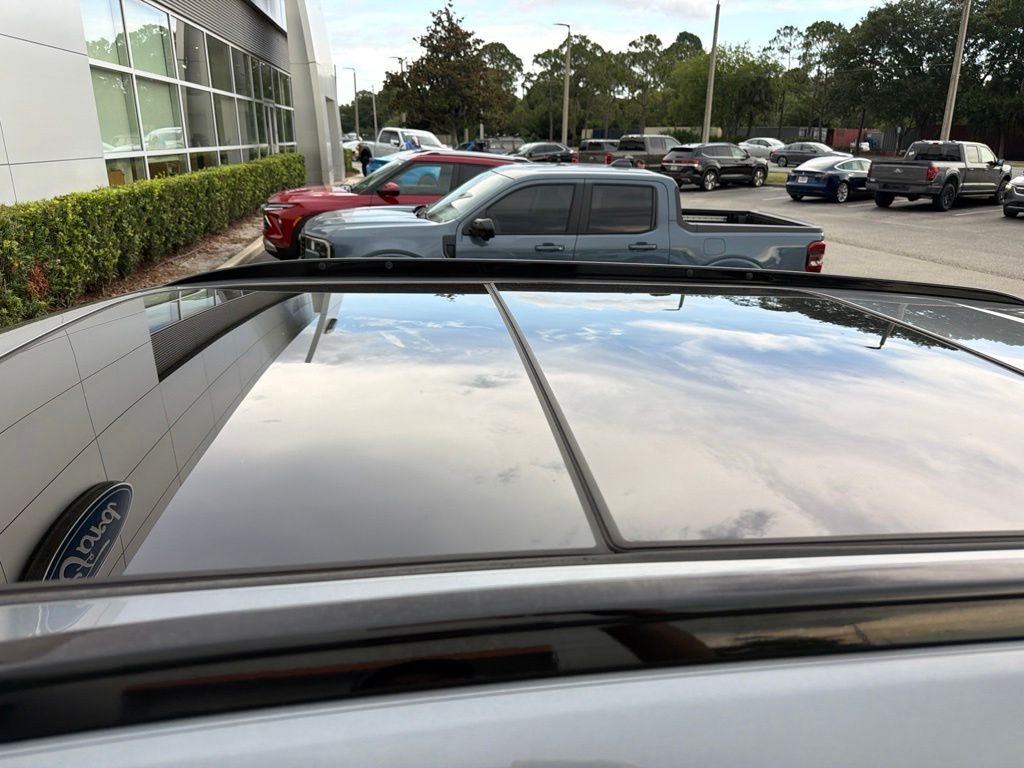 Used 2020 Gray Cadillac Sport image 14