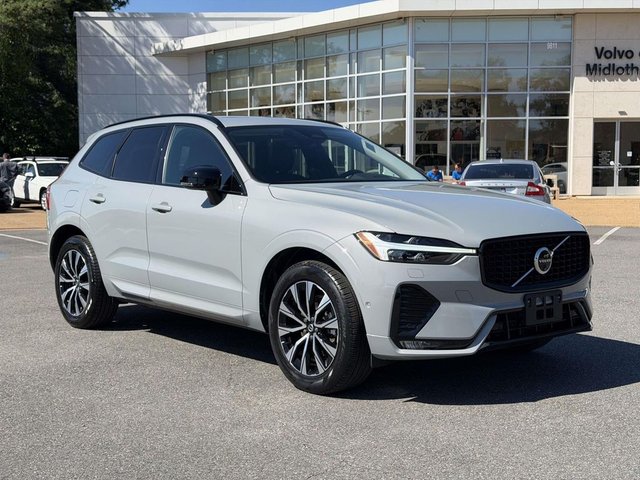 2024 Volvo XC60 B5 Plus Dark Theme