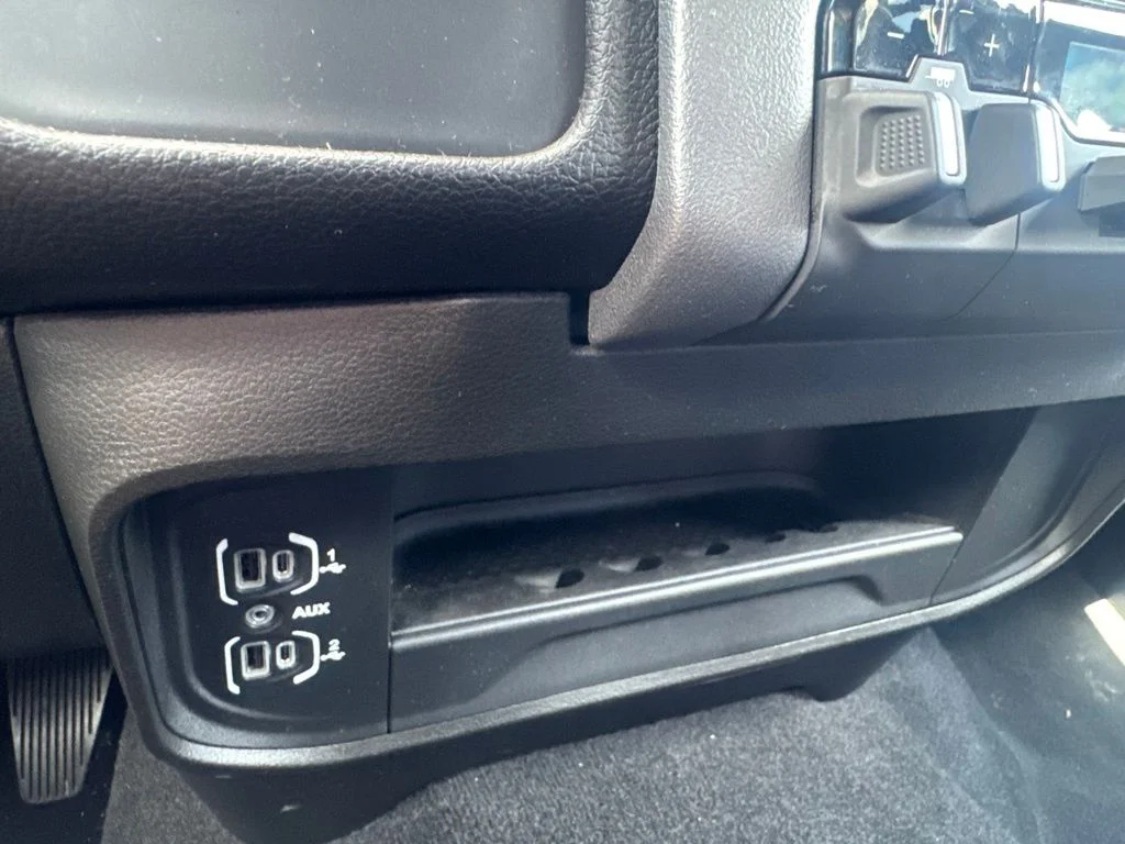 Used 2024 White Ram Big Horn image 45