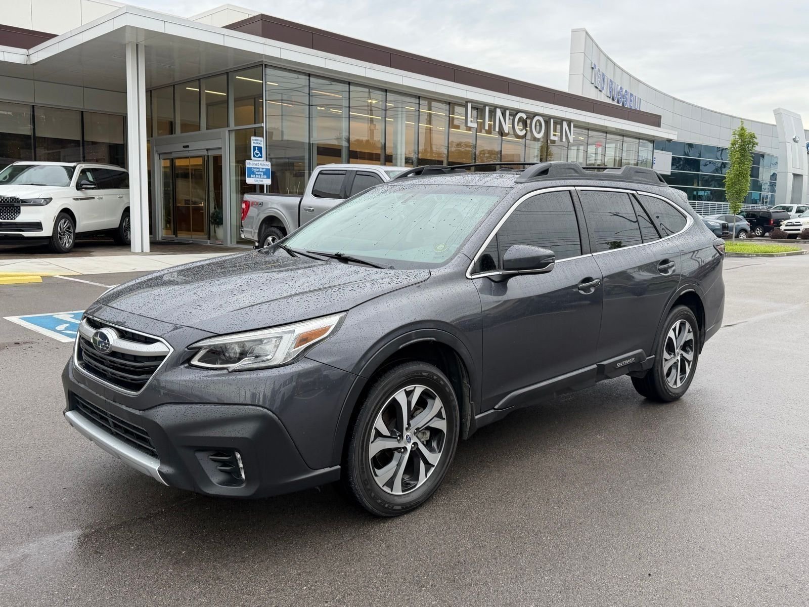 2019 Subaru Outback 2.5i's photo
