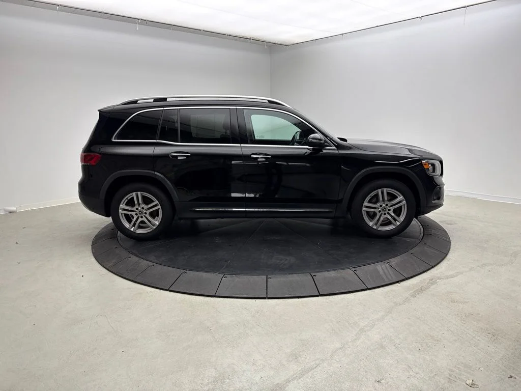 Certified Used 2022 Night Black Mercedes-Benz GLB 250 image 6
