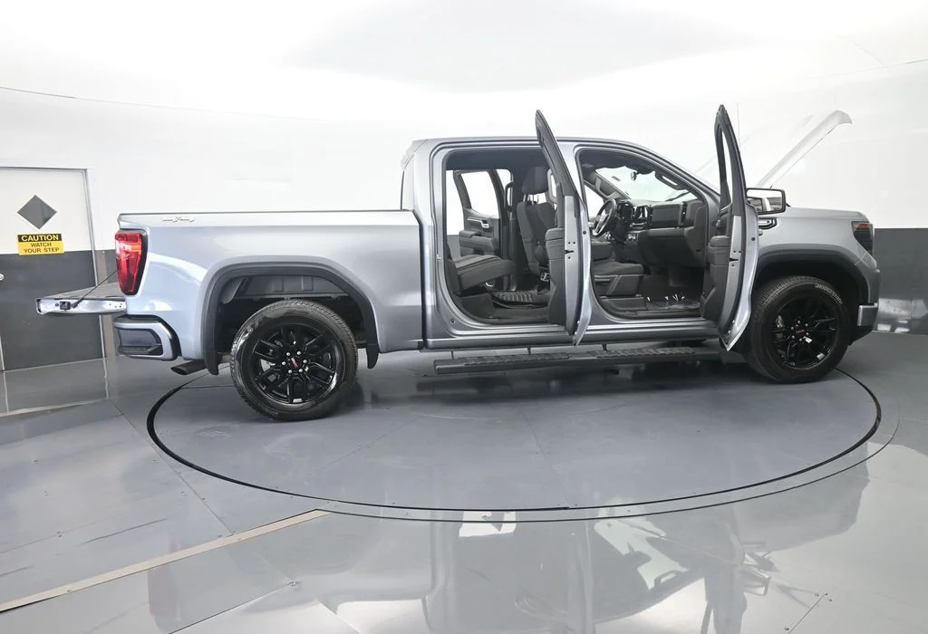 Used 2025 Sterling Metallic GMC Elevation image 68