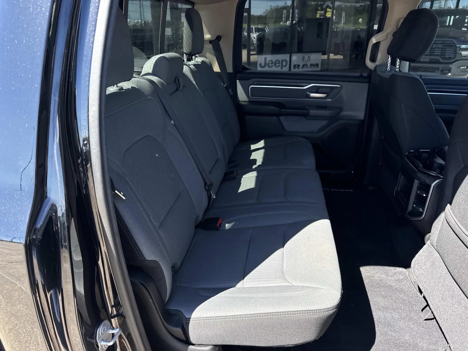 Used 2020 DIAMOND BLACK CRYSTAL PEARLCOAT Ram Lone Star image 9