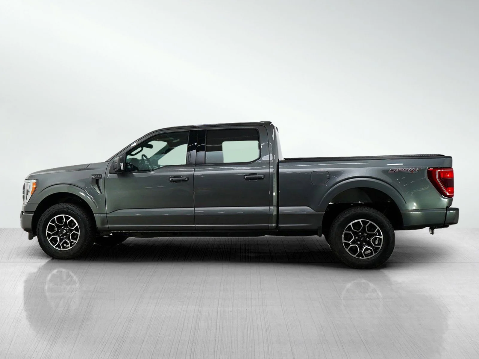Used 2022 Ford F-150 XLT with VIN 1FTFW1E87NKD98316 for sale in Hopkins, Minnesota