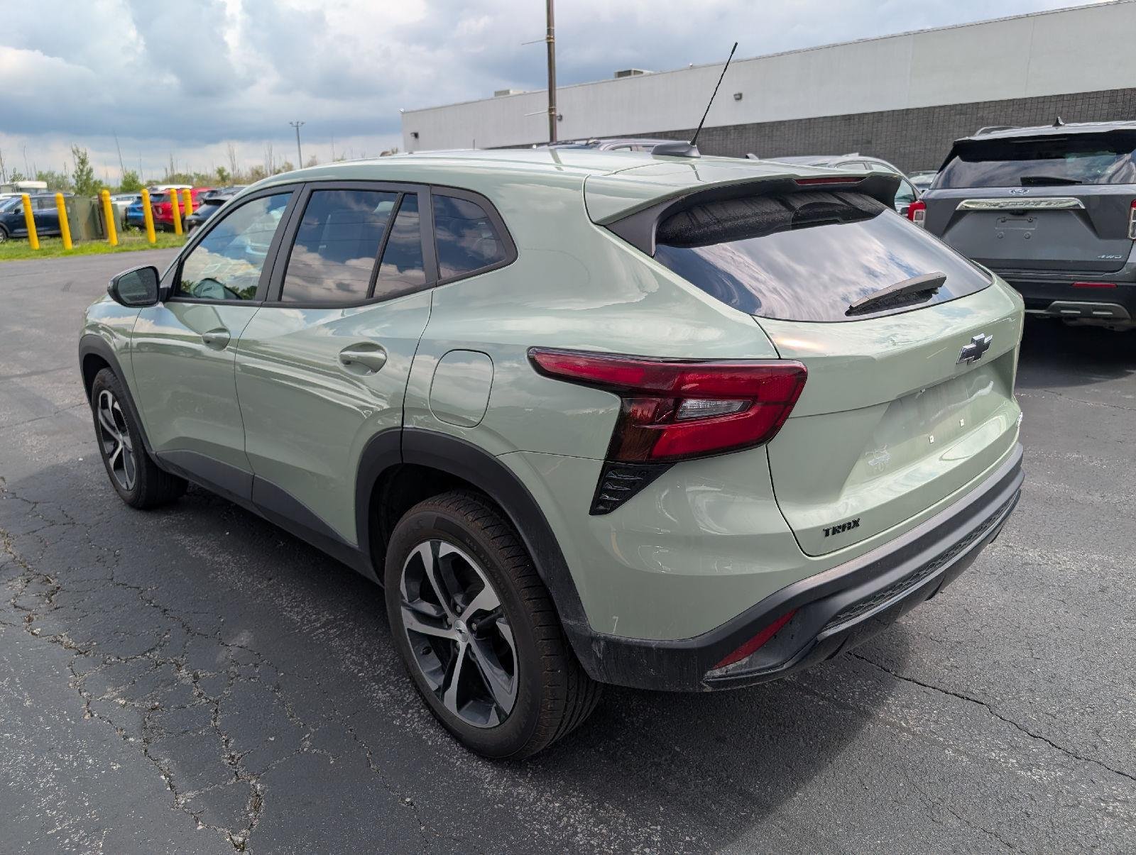 Used 2024 Cacti Green Chevrolet 1RS image 6