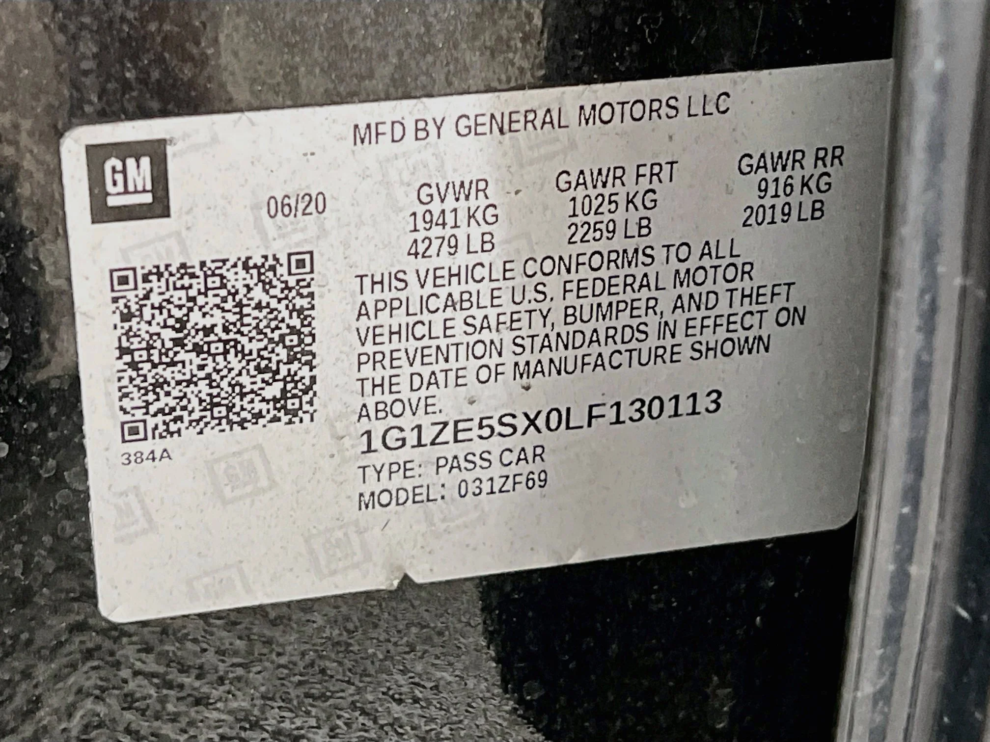 Used 2020 Mosaic Black Metallic Chevrolet PREMIER image 11