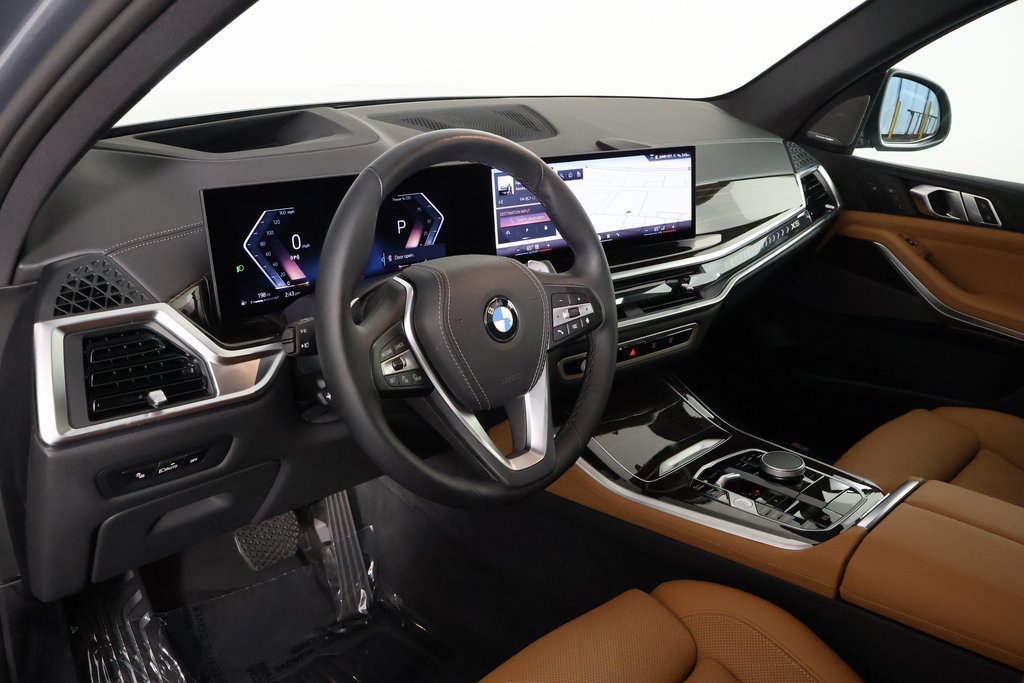 Certified Used 2026 Skyscraper Grey Metallic BMW sDrive40i image 7