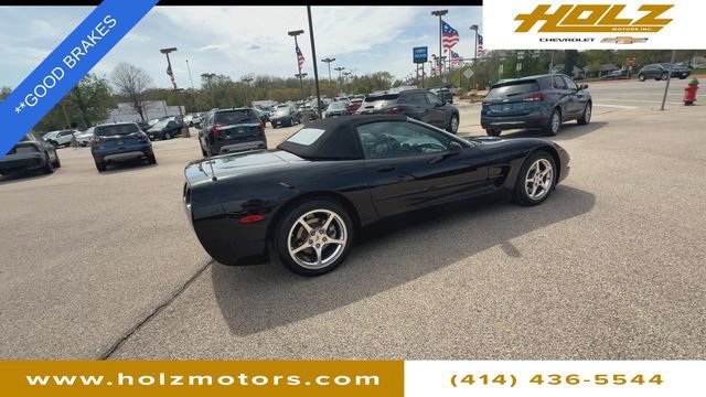 Used 2001 Black Chevrolet 2dr Convertible image 9