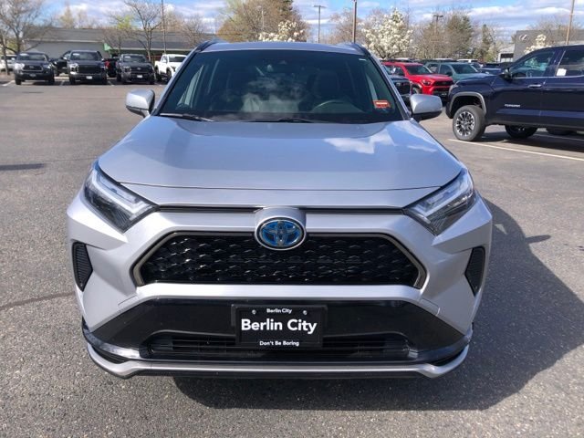 Used 2023 Silver Toyota SE image 8