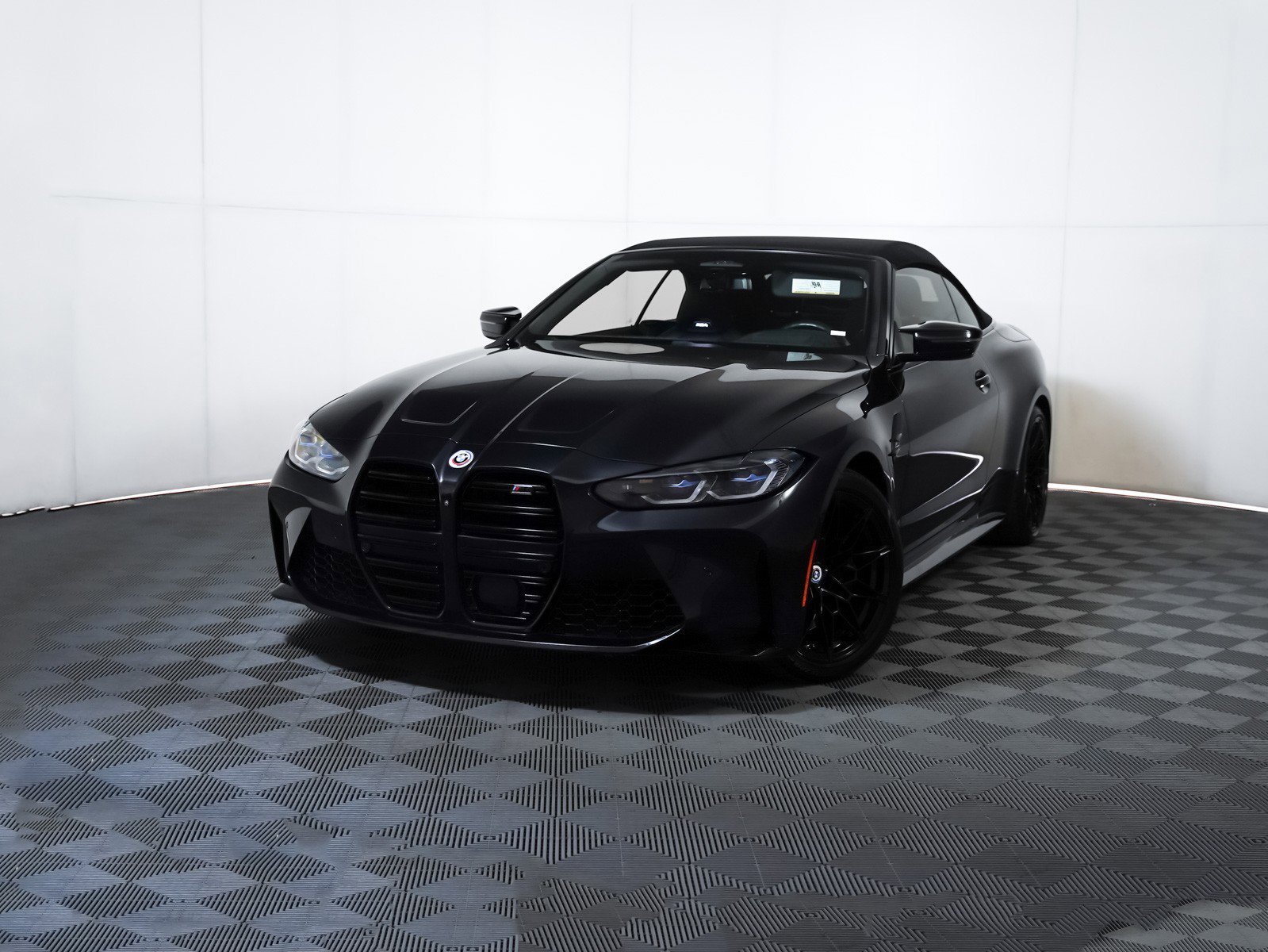 2023 BMW M4 Convertible