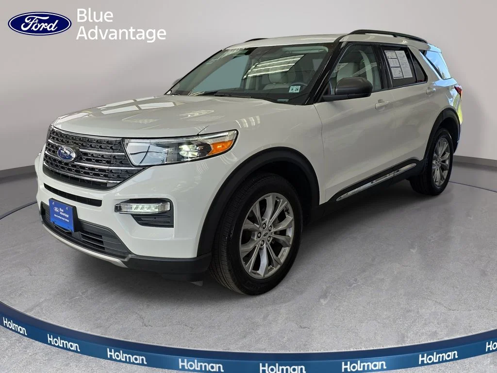 2023 Ford Explorer XLT 4WD's photo