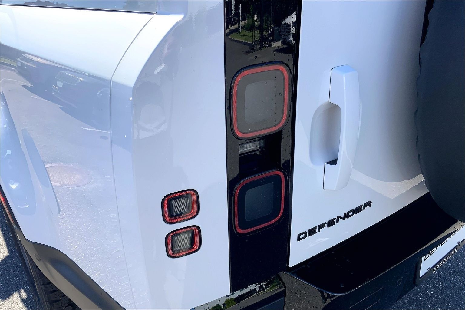 New 2026 Fuji White Land Rover S image 14