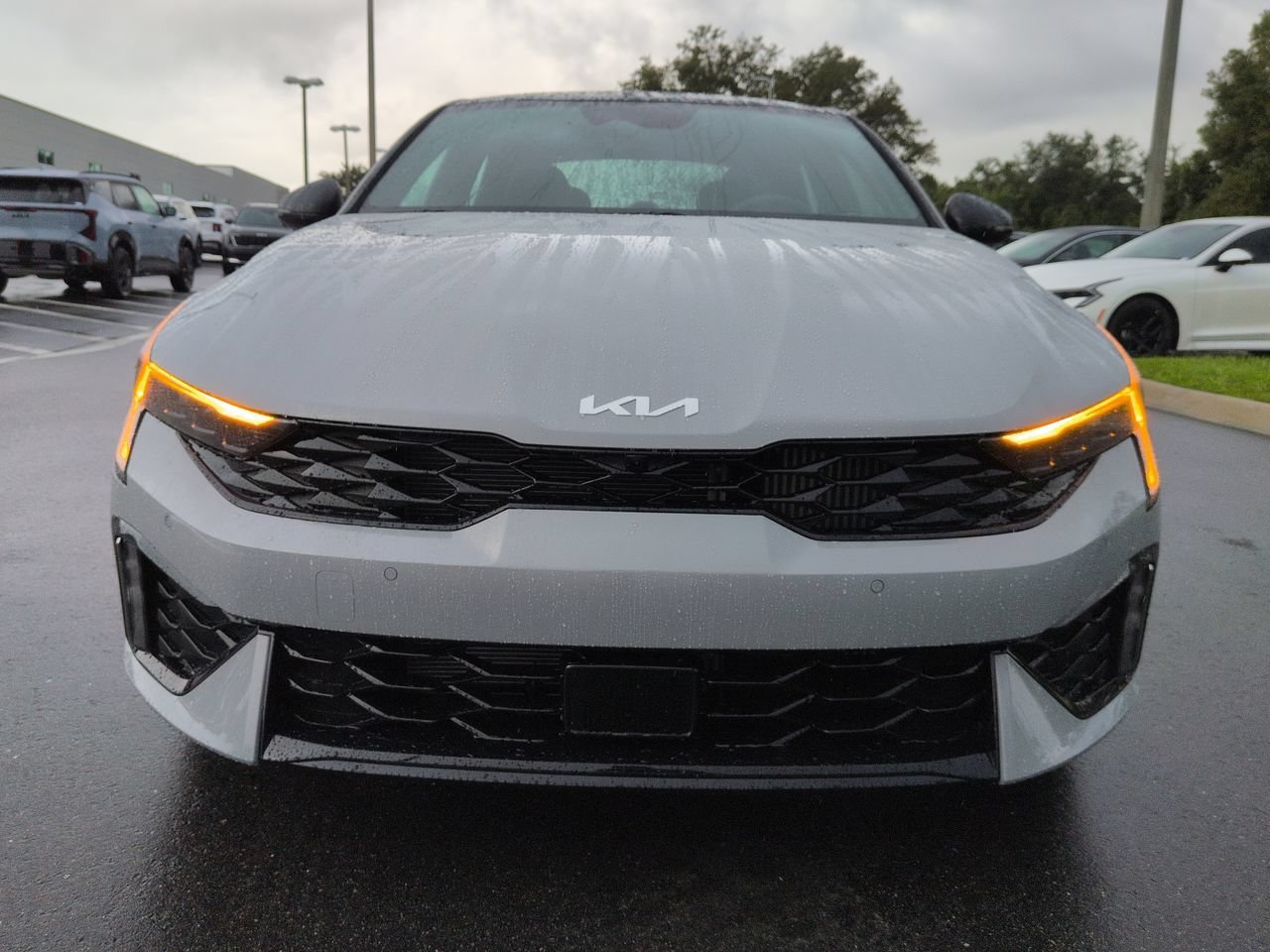 New 2027 Wolf Gray Kia GT image 9