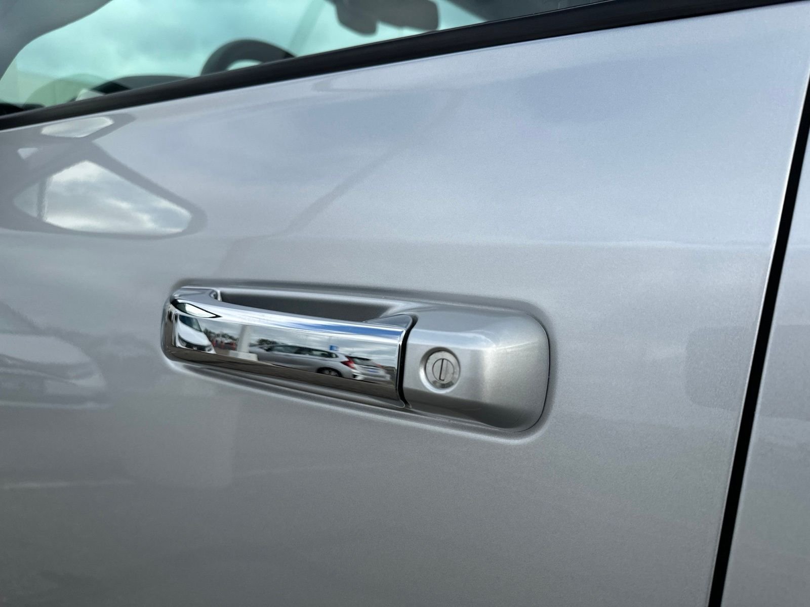 Used 2017 Silver Ram Big Horn image 12