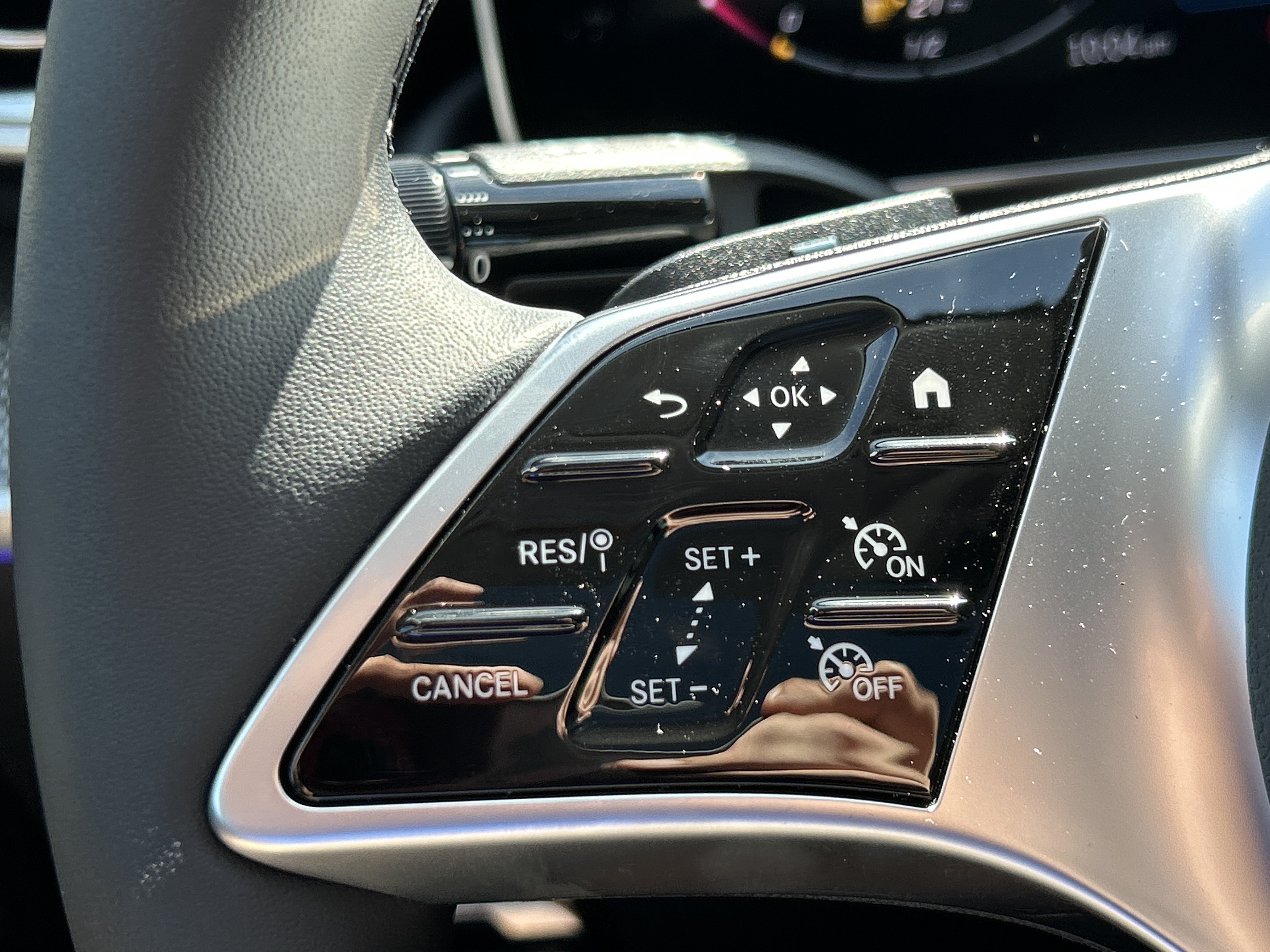 New 2026 Graphite Grey Metallic Mercedes-Benz C 300 4MATIC® Sedan image 26
