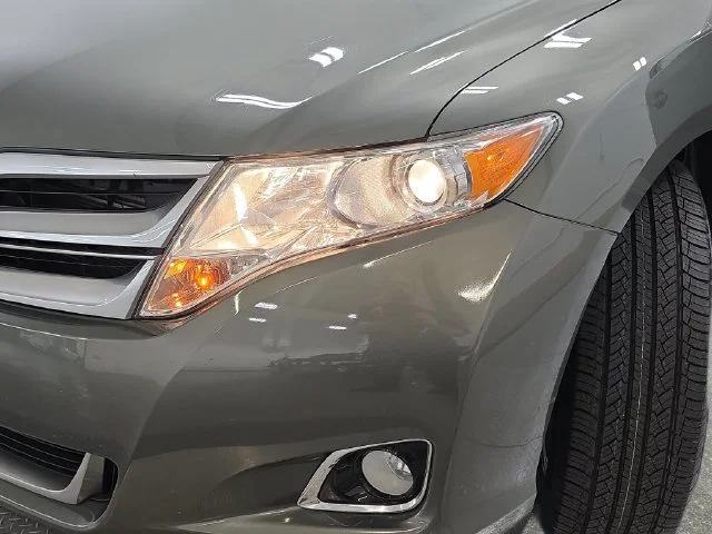 Used 2014 Green Toyota  image 29
