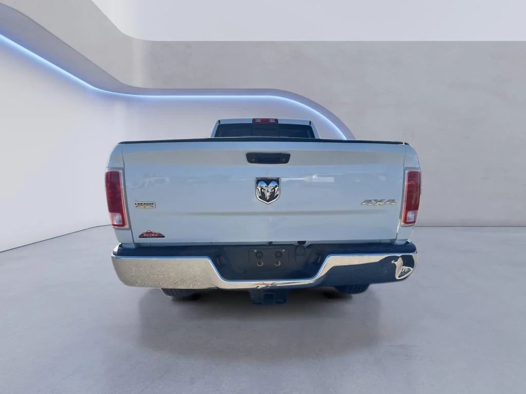 Used 2013 Bright White Clearcoat Ram Laramie image 7