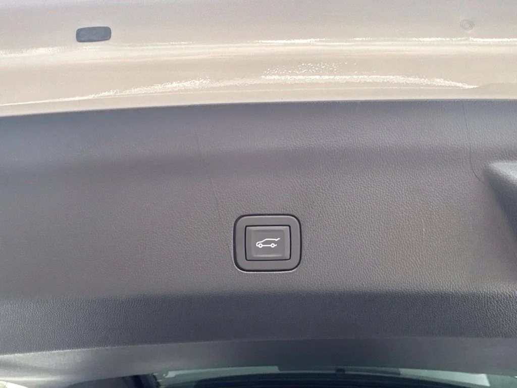 2026 Chevrolet Tahoe LT - Photo 19