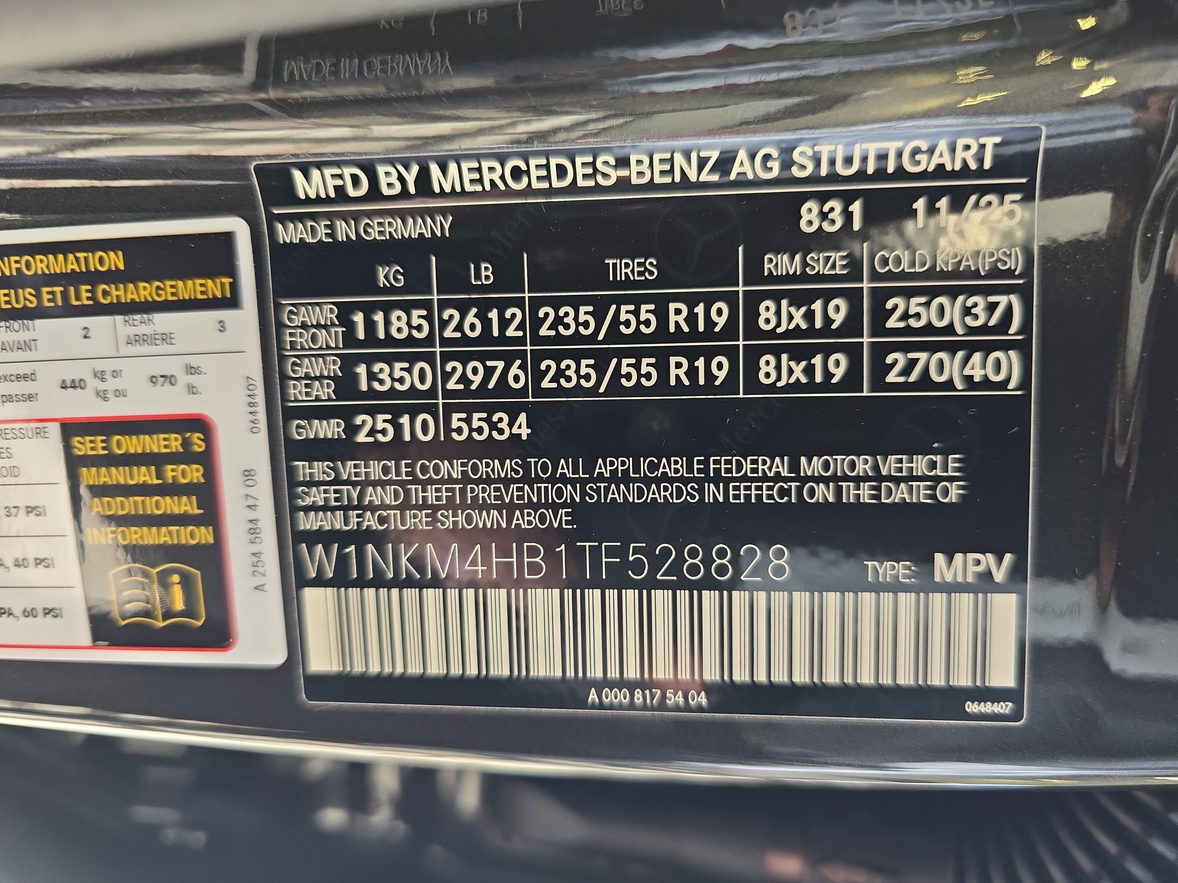 New 2026 Graphite Grey Metallic Mercedes-Benz GLC300 image 37