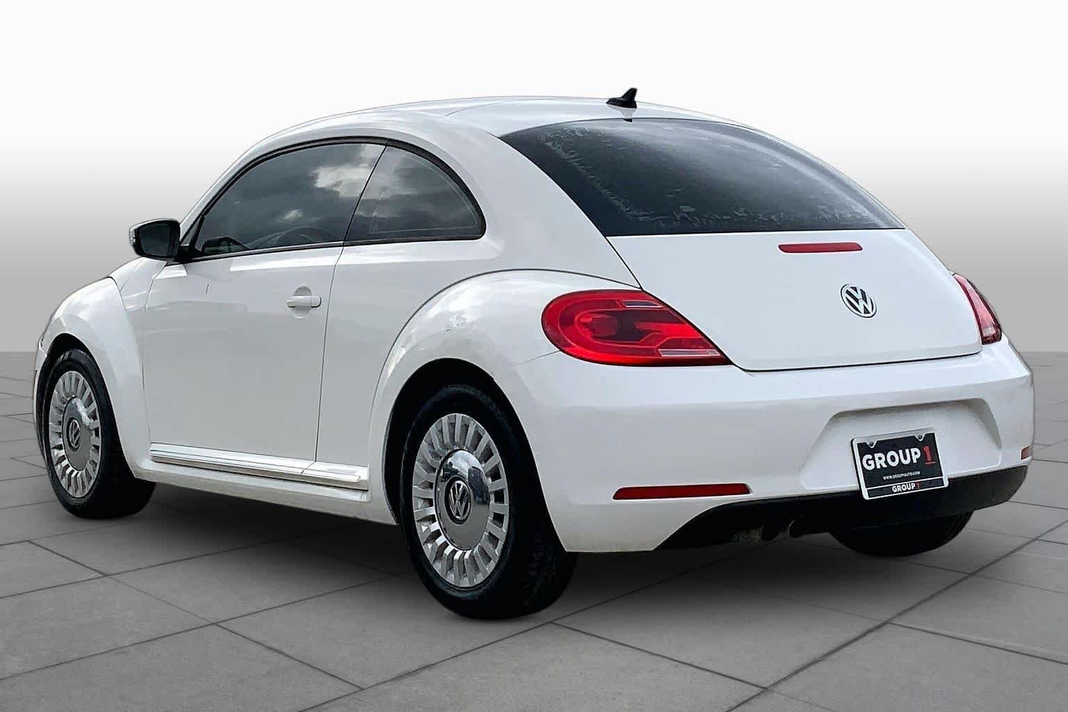 Used 2014 Candy White Volkswagen 2.5L image 10