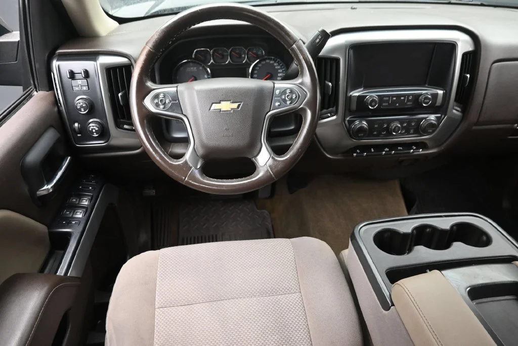 Used 2015 Green Chevrolet LT image 14