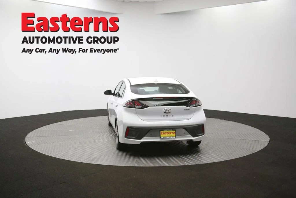Used 2022 White Hyundai Limited image 67