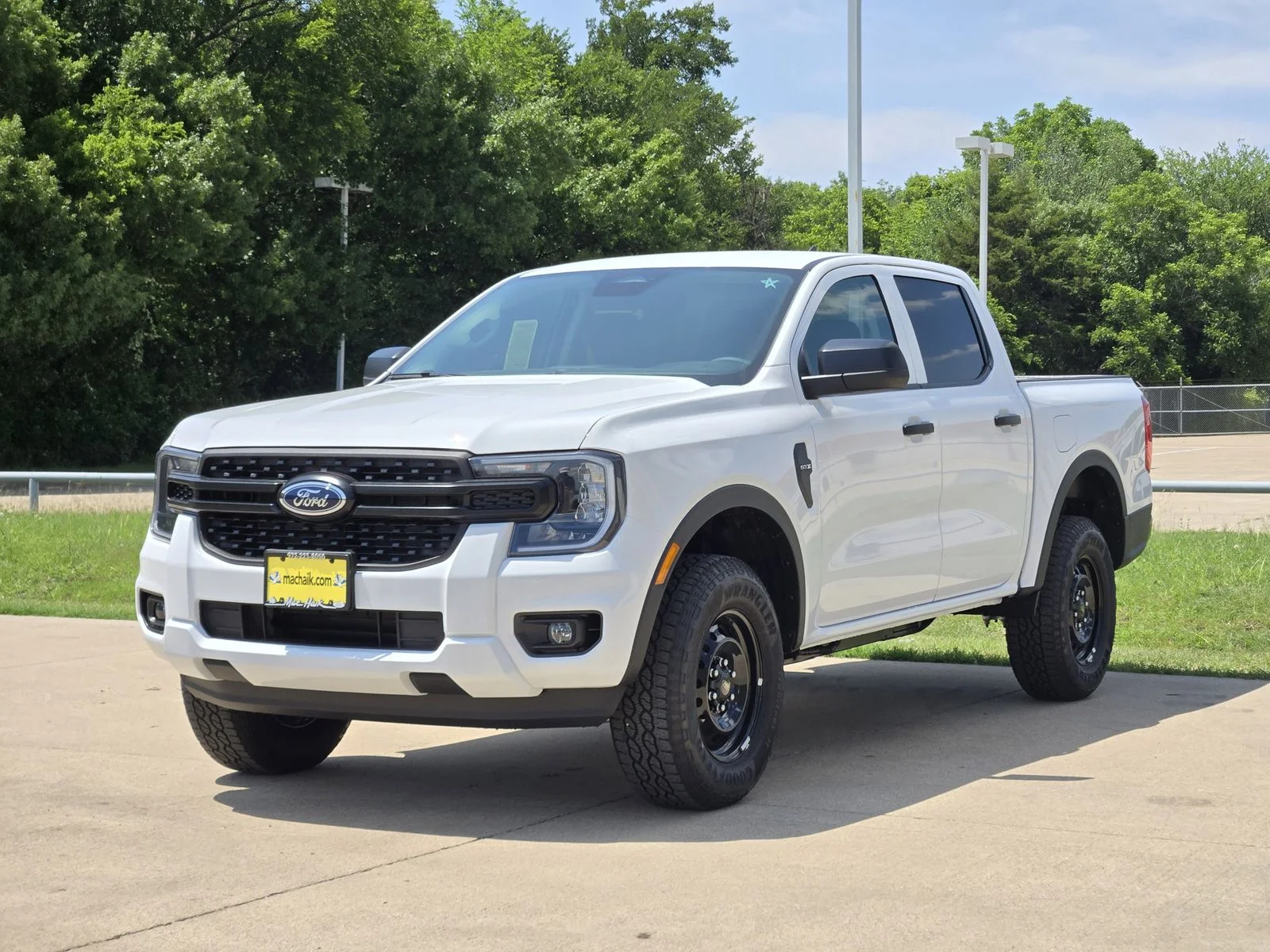New 2026 Oxford White Ford XL image 2