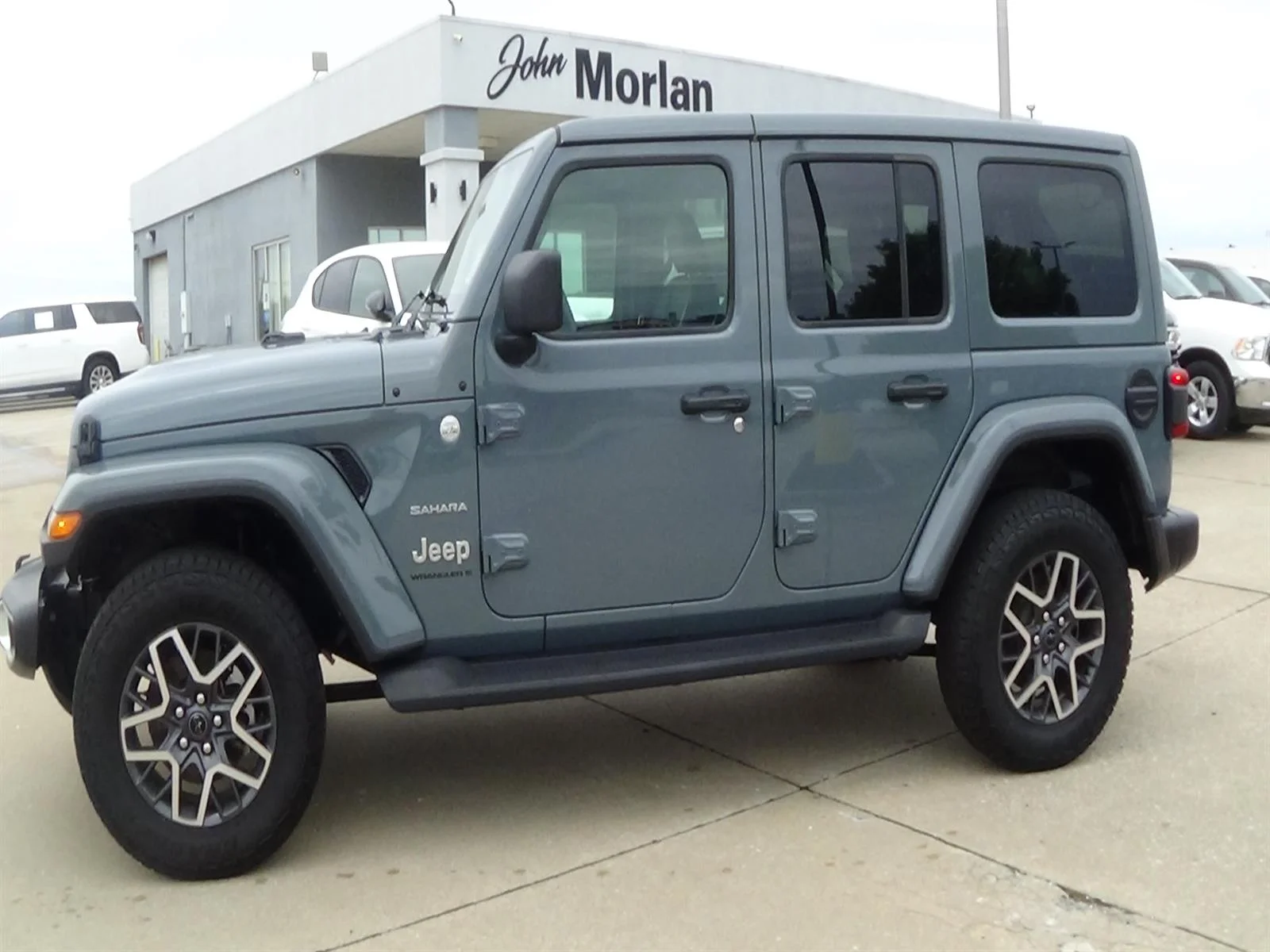 Certified Used 2024 Anvil Clear Coat (pds) Jeep Sahara image 1