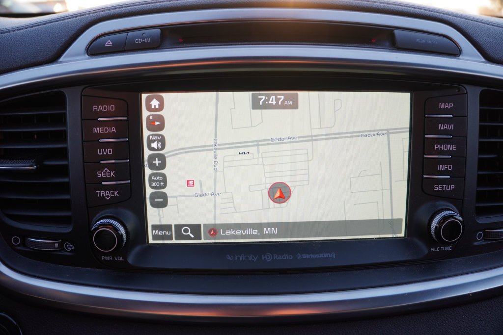 Used 2017 Snow White Pearl Kia SX Limited image 7