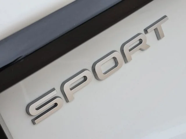 Used 2025 White Land Rover S image 12