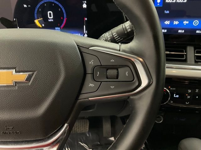 Used 2025 Red Chevrolet LT image 13